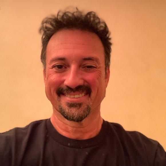 Meet your Posher, Victor - Picture 1 of 2